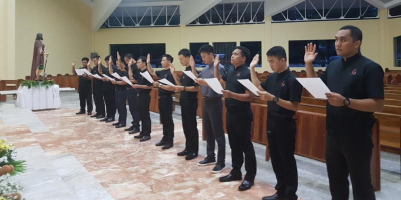 Dwunastu nowicjuszy na Filipinach