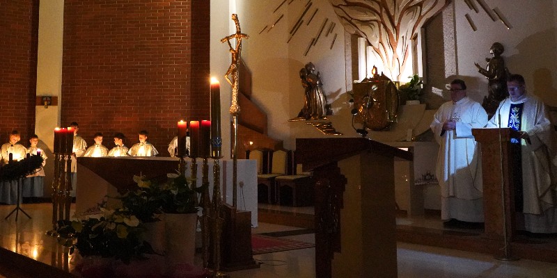 Roraty o świcie – powrót do tradycji