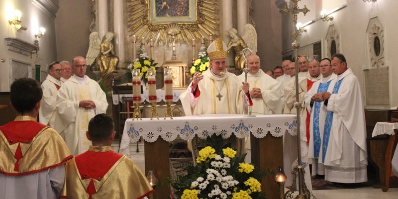 Wizytacja biskupia w Ostrowcu
