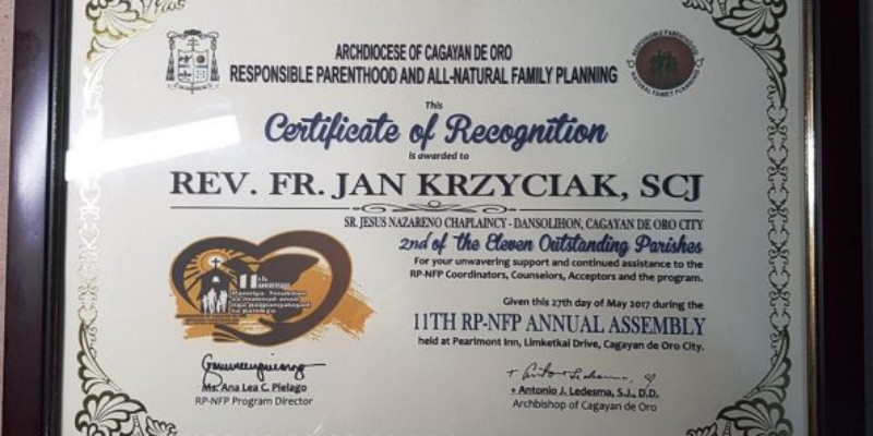 Certyfikat dla ks. Krzyściaka