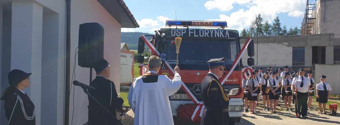 Poświęcenie wozu strażackiego we Florynce