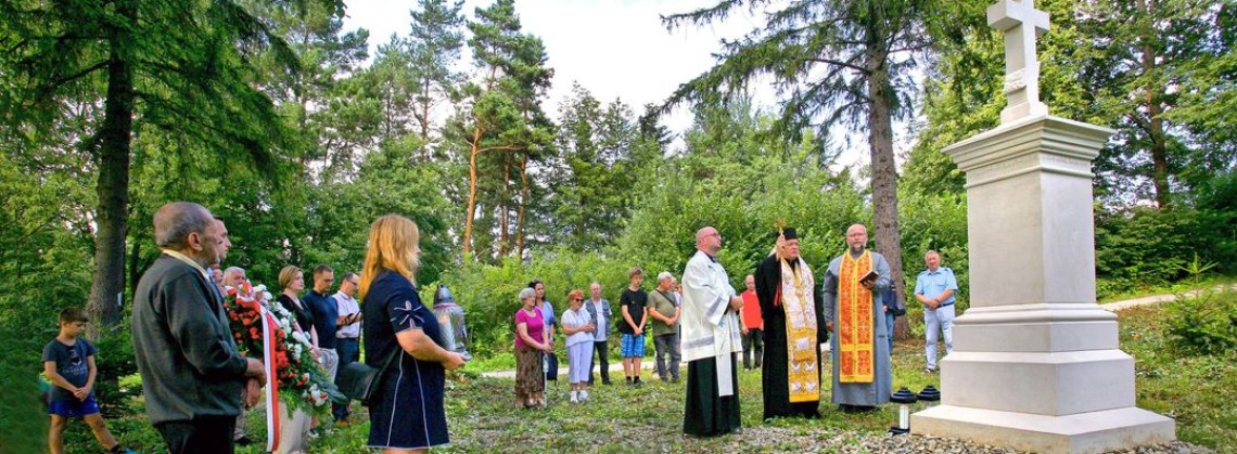 Florynka: poświęcenie pomnika łemkowskiego na Wawrzce